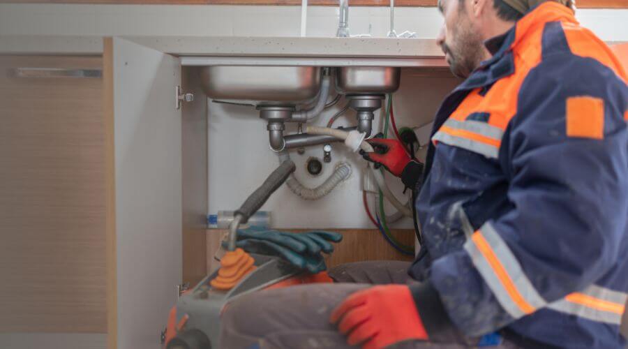 Professional slab leak plumber services in Readlyn, IA